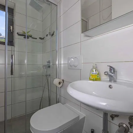 In 43094 Vila